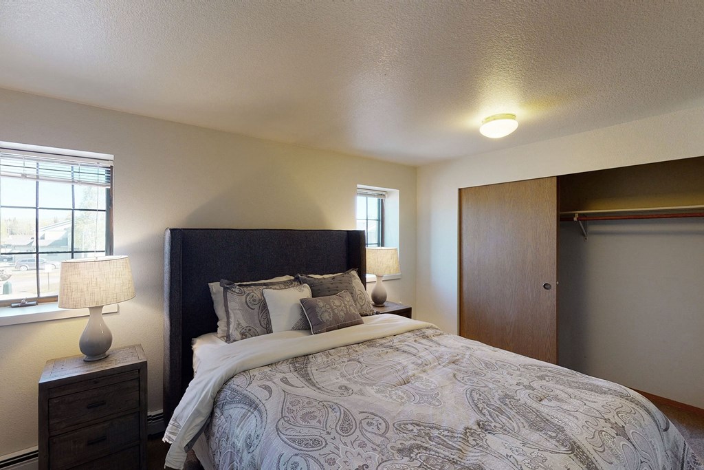 Birchwood Homes Apartments - Bedroom