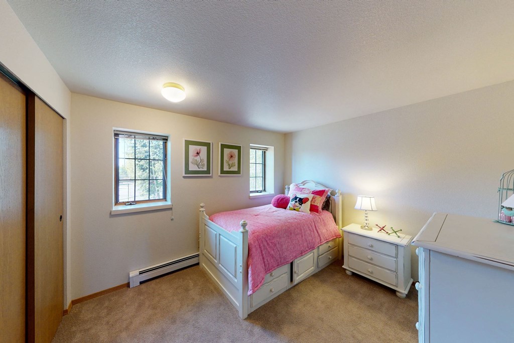 Birchwood Homes Apartments - Bedroom