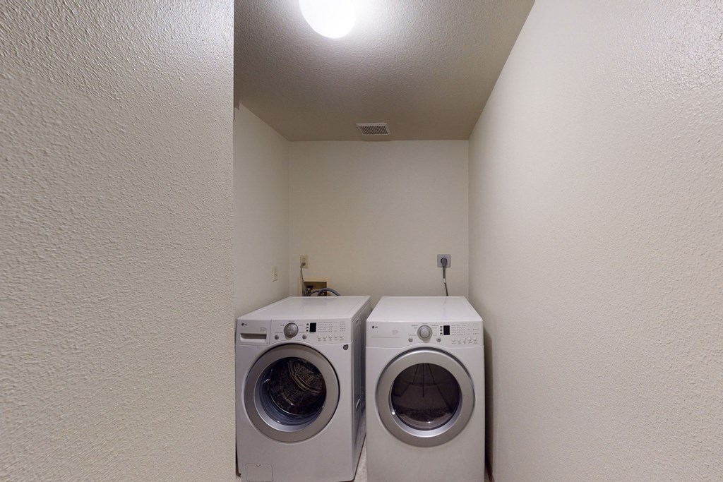 Birchwood Homes Apartments - Laundry