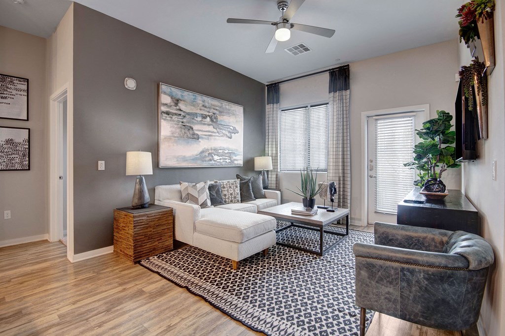 Park on Central Living Room with Balcony