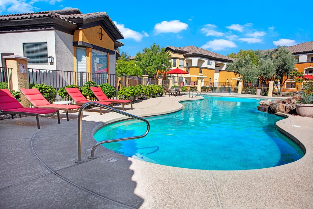 Sonoma Landing Pool