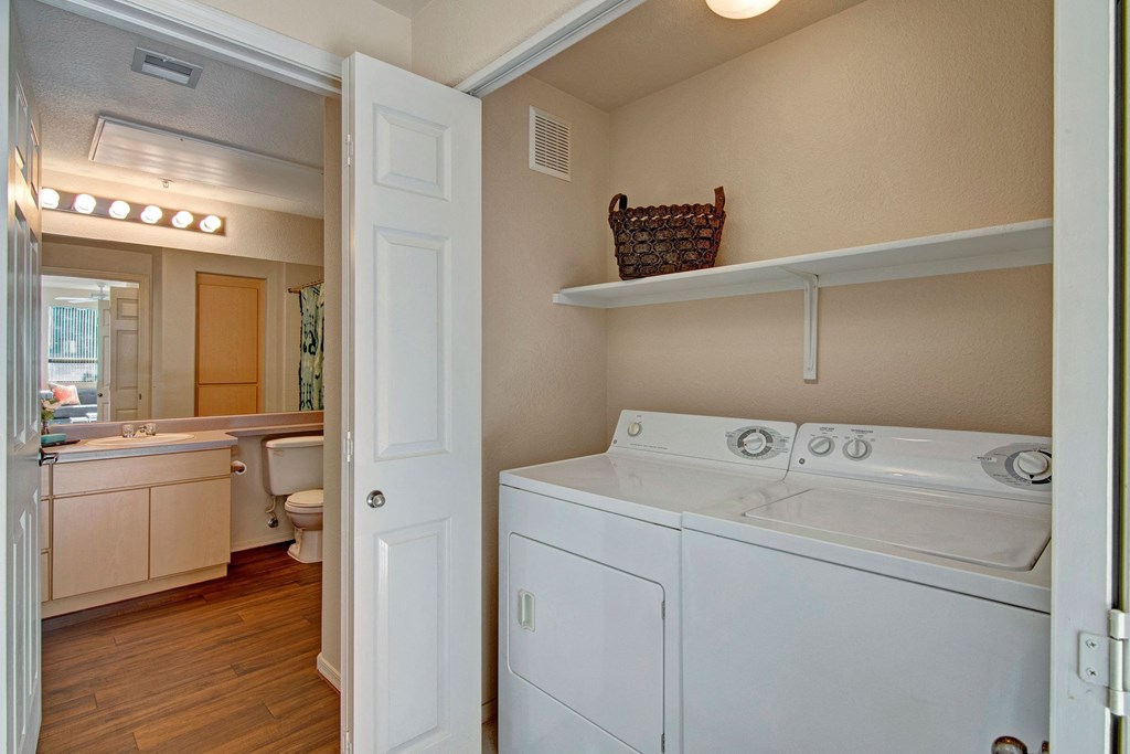 Sonoma Landing In-Unit Washer and Dryer