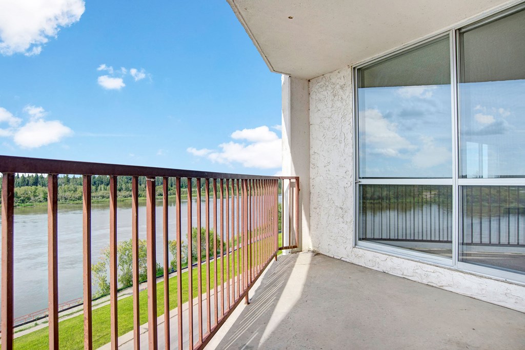 33 River Street Apartment Homes Balcony Apartments in Prince Albert, SK