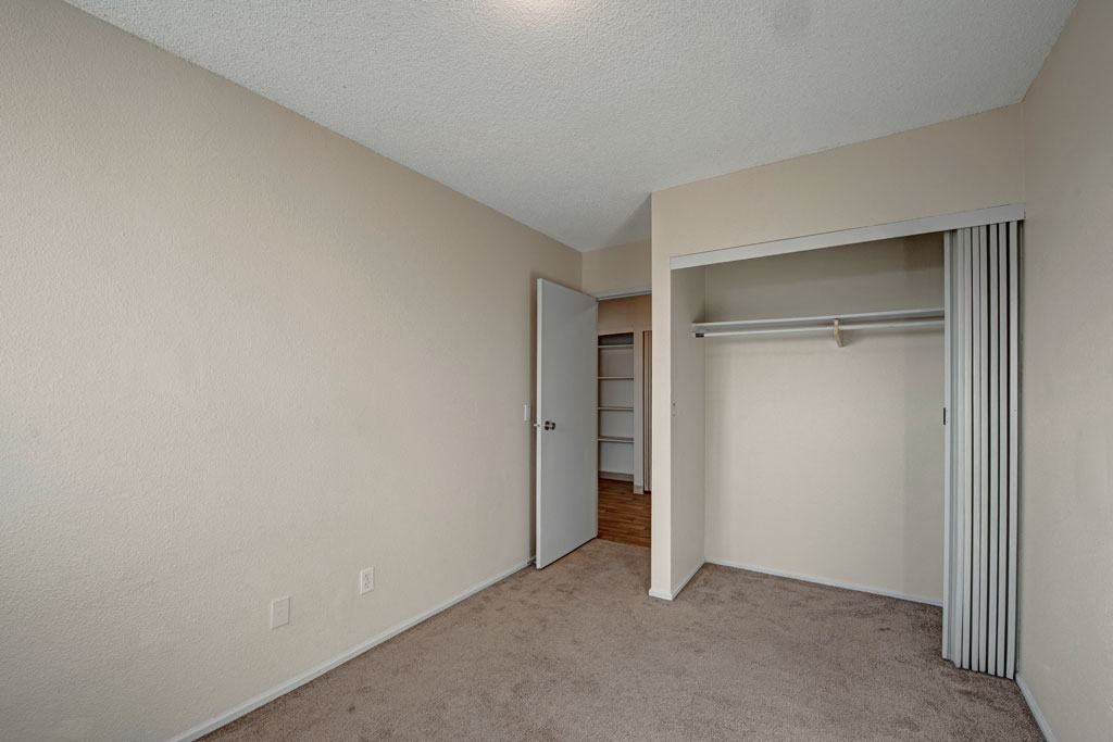 Cedar Gardens Bedroom Apartments for rent in Edmonton, AB