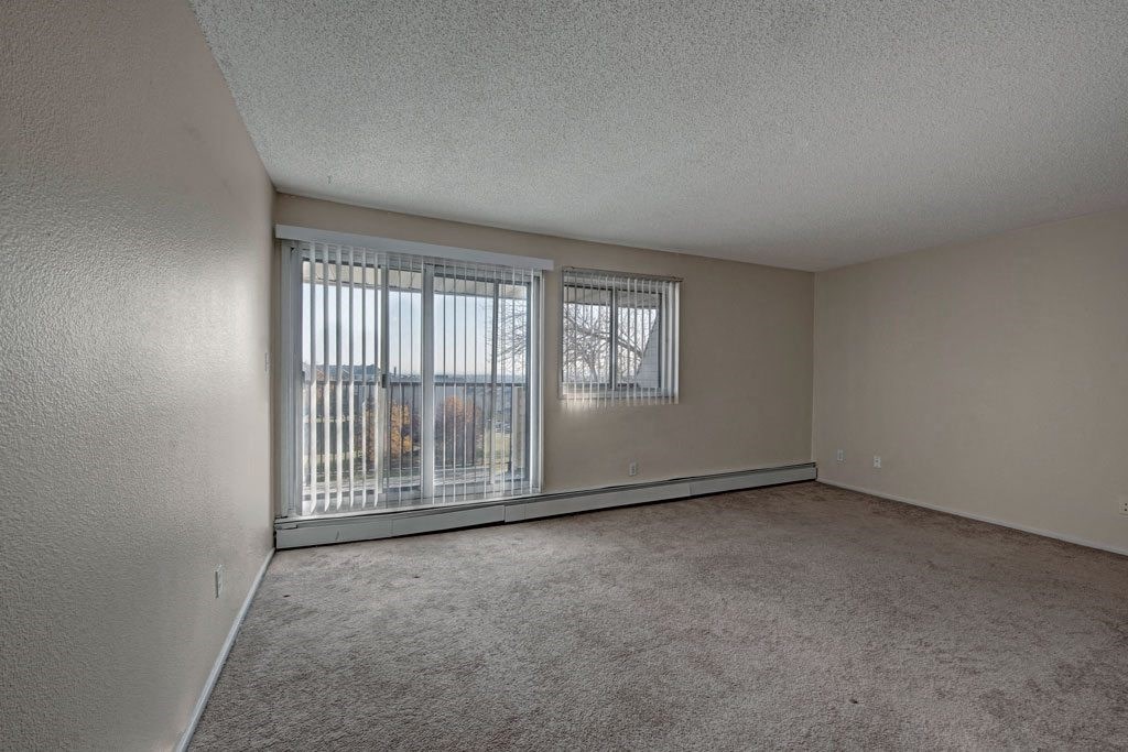 Cedar Gardens Living Room Apartments for rent in Edmonton, AB