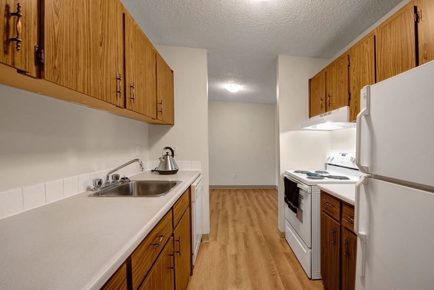 Gateway Gardens Apartments Kitchen Apartments for rent in St. Albert, AB - Photo Gallery 1