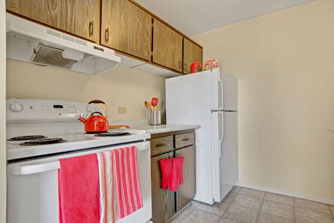 Hilltop Towers Kitchen Apartments for rent in Prince Albert, SK