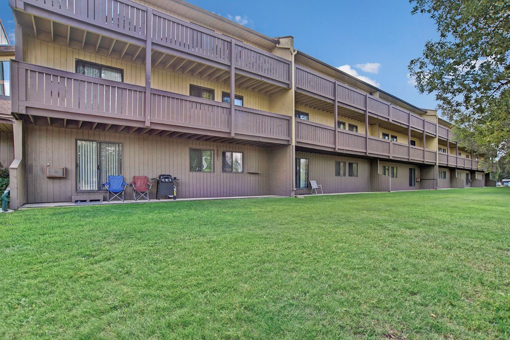 Kingsmere Apartments, 822 Kingsmere Blvd, Saskatoon, SK RentCafe