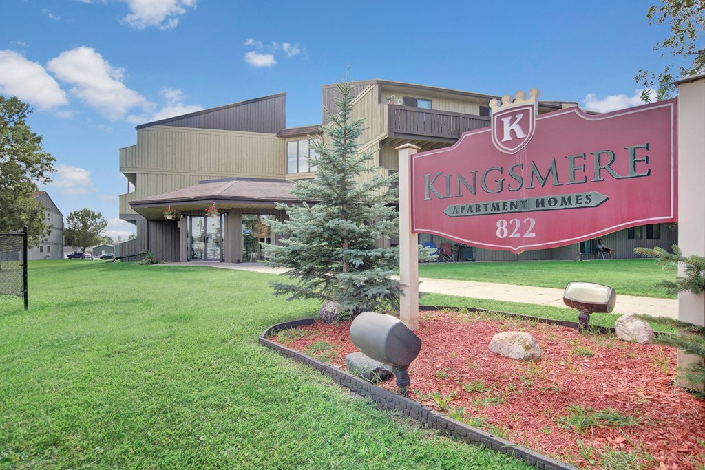 Kingsmere Apartments, 822 Kingsmere Blvd, Saskatoon, SK RentCafe