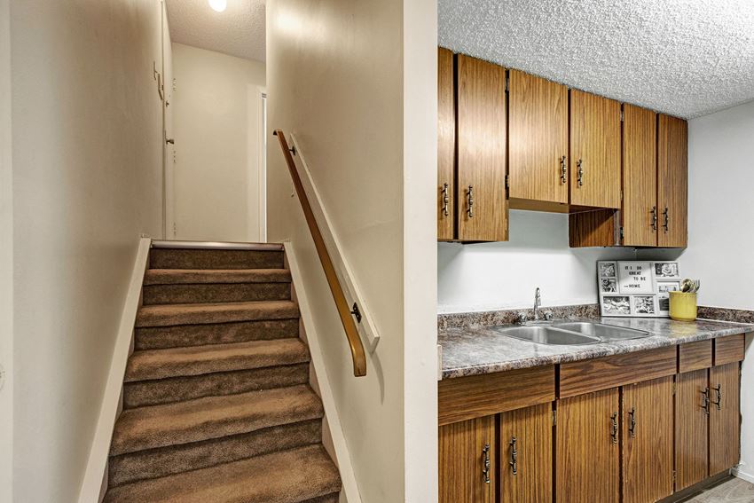 Lakewood Heights Stairs Apartments for rent in Edmonton, AB - Photo Gallery