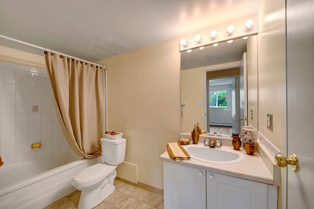 Park Place South Bathroom Apartments for rent in Edmonton, AB