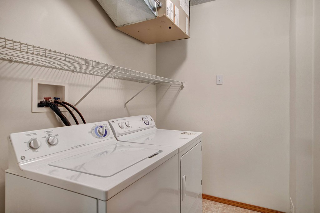 Quail Ridge Laundry Apartments for rent in Winnipeg, MB