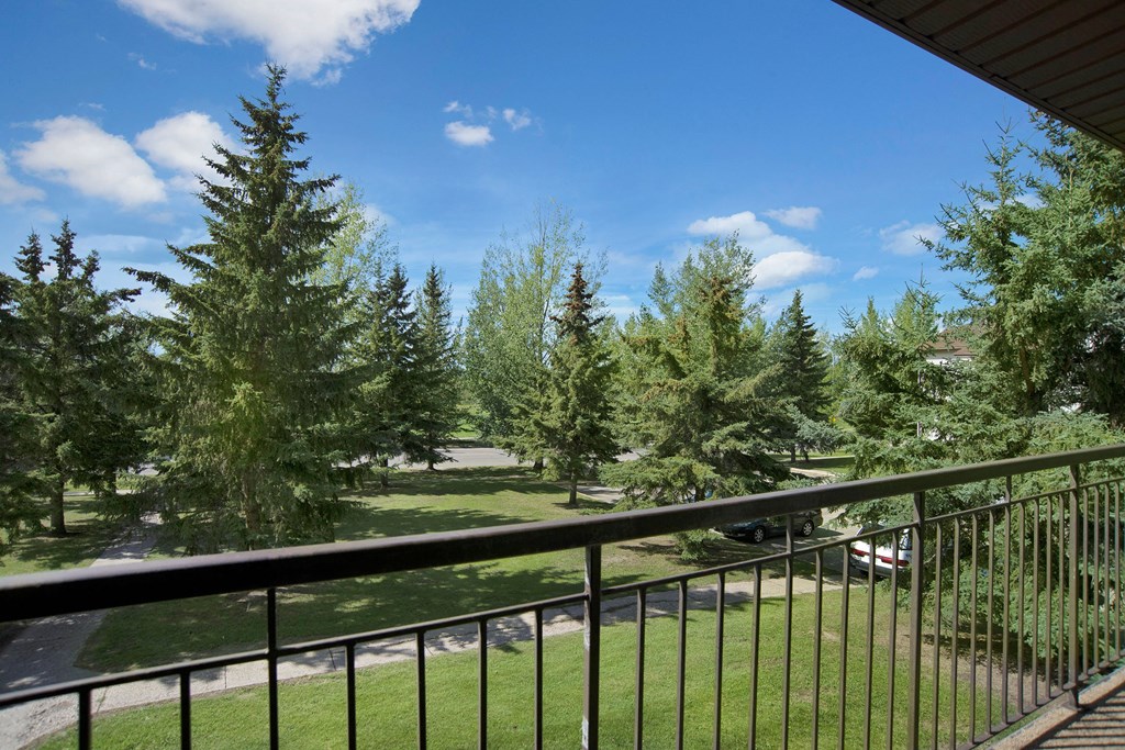 Spruce Meadows Apartment Homes Exterior Apartments for rent in Prince Albert, SK