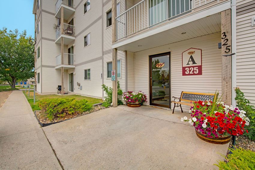 Westhaven Estates Apartments, 329 Highland Blvd W., Lethbridge, AB