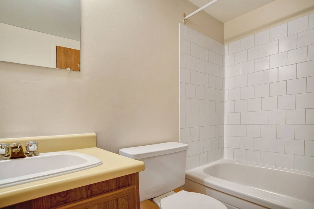 Woodsmere Apartment Homes Bathroom Apartments for rent in Prince Albert, SK