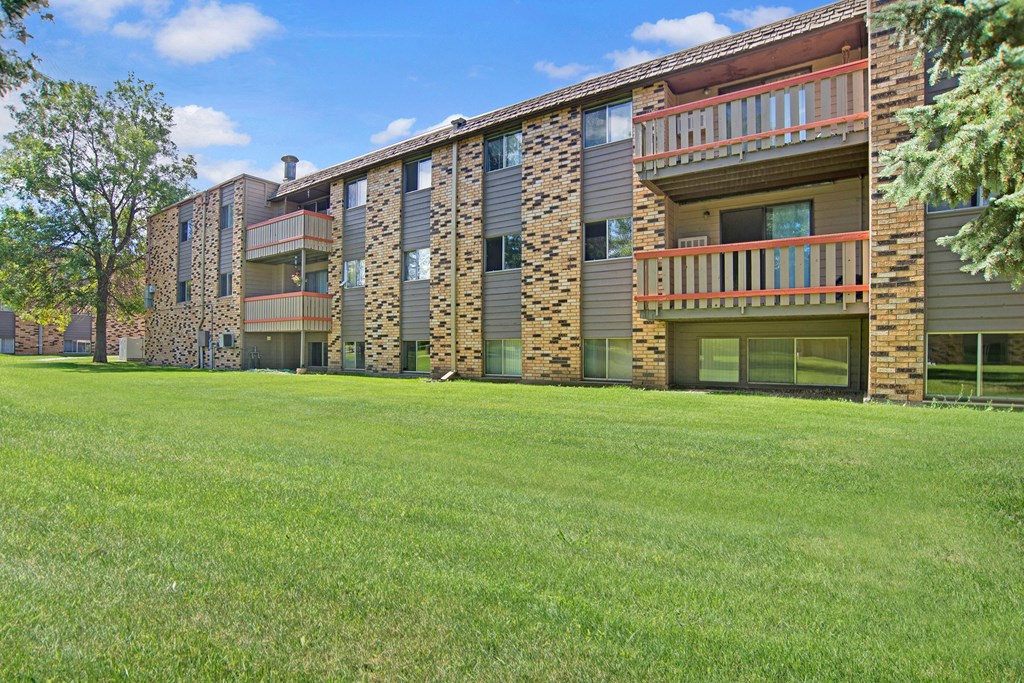 Woodsmere Apartment Homes Exterior Apartments for rent in Prince Albert, SK