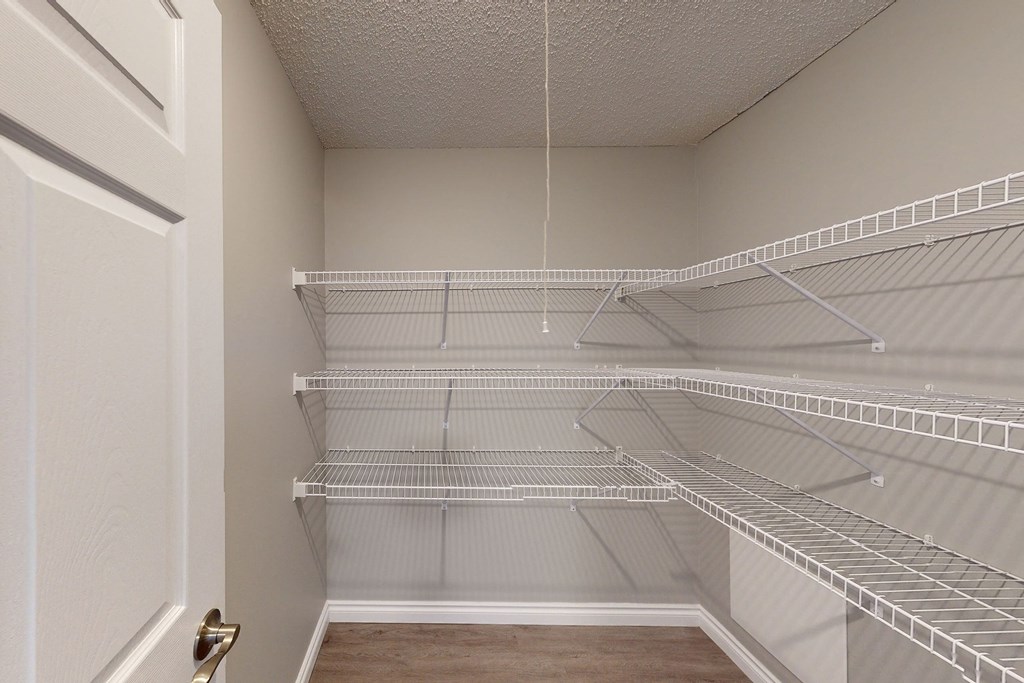 Wyndham Crossing Closet Apartments for rent in Edmonton, AB