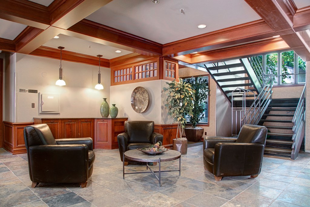Cheyenne Creek Lobby Apartments in Colorado Springs, CO