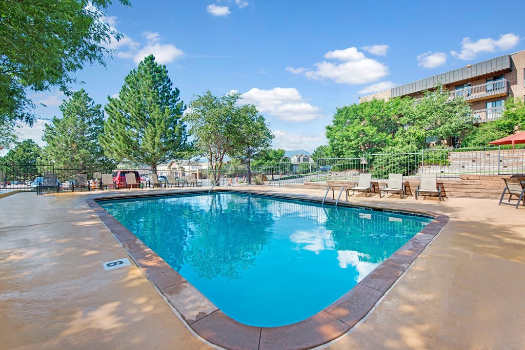 Eagle Ridge Pool View Apartments in Colorado Springs, CO