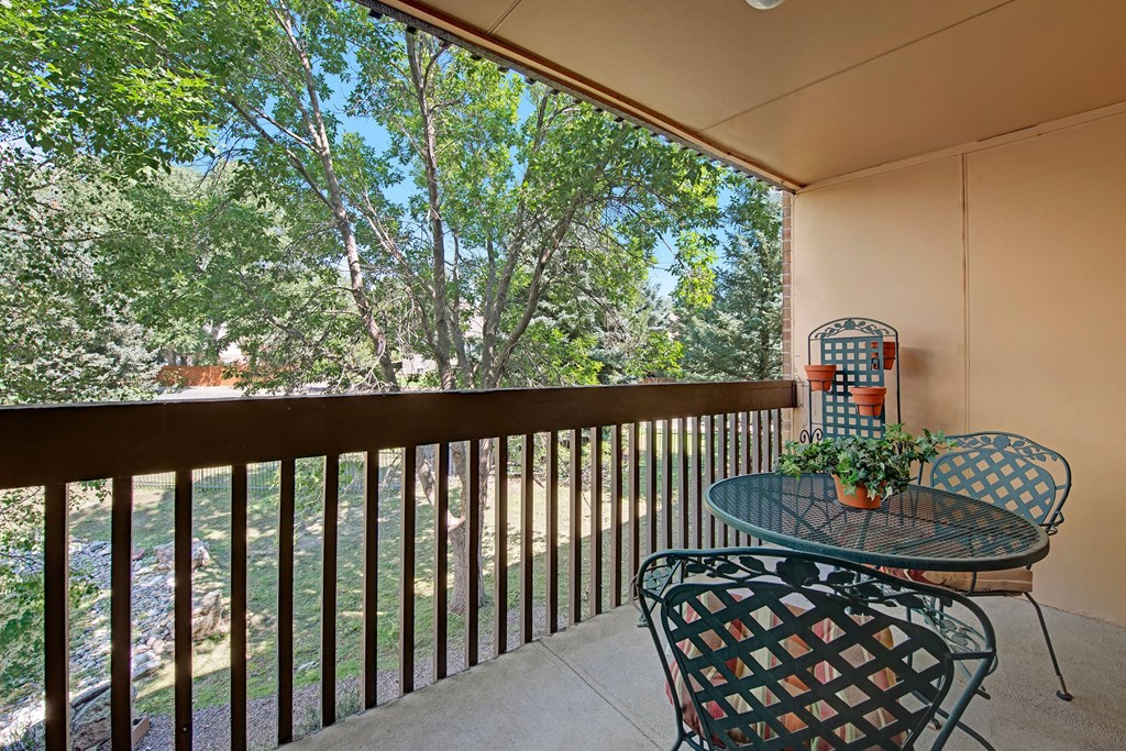 Eagle Ridge Balcony Apartments in Colorado Springs, CO