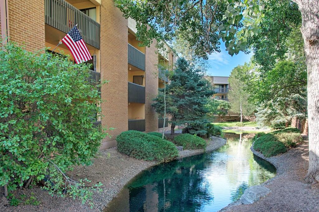 Eagle Ridge Stream Apartments in Colorado Springs, CO