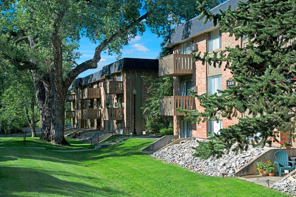 Hyde Park Behind Building Apartments in Colorado Springs, CO
