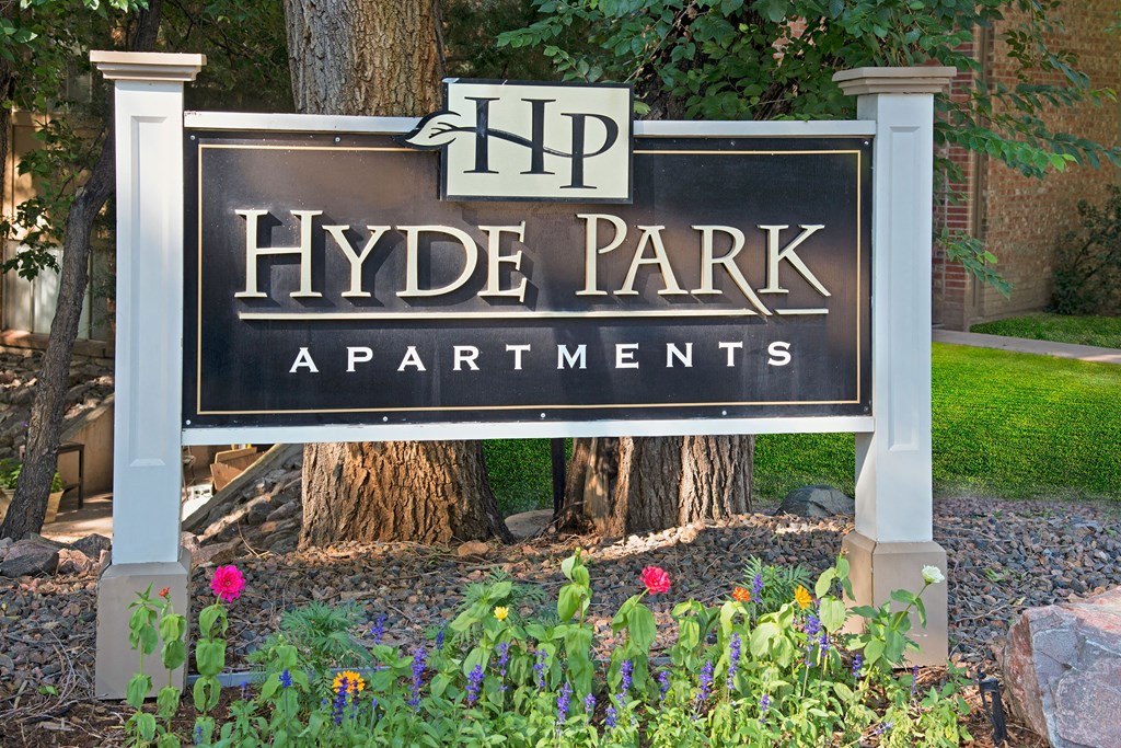 Hyde Park Signage Apartments in Colorado Springs, CO