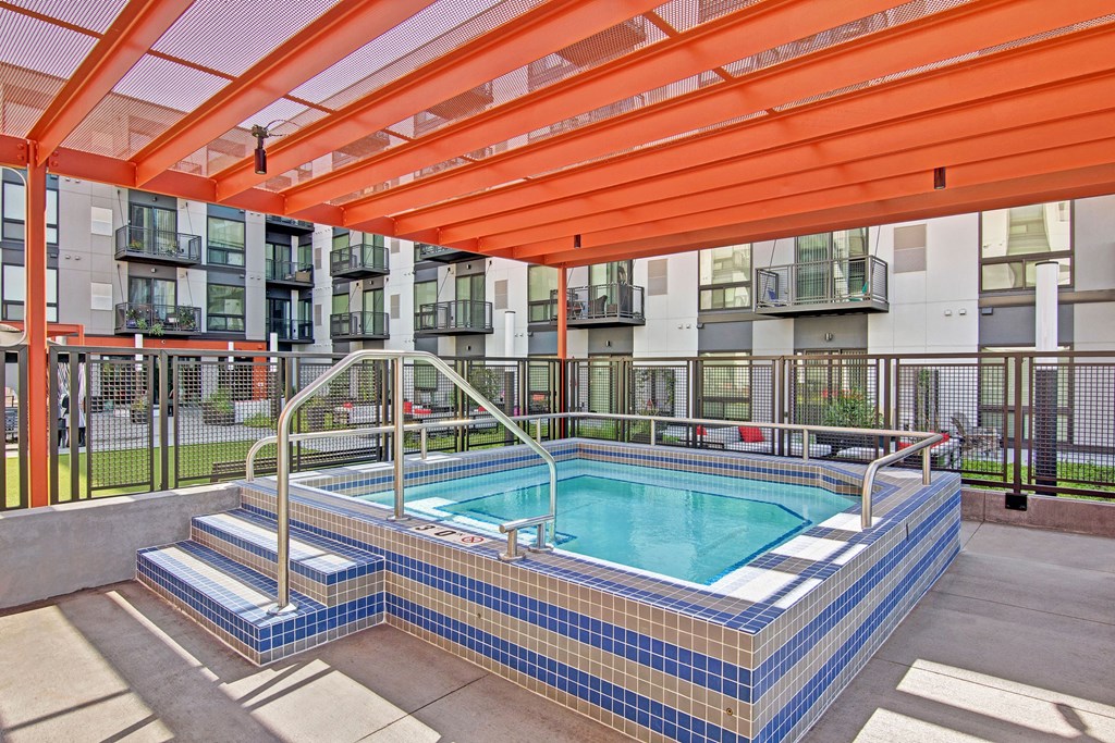 4800 Excelsior Hot Tub