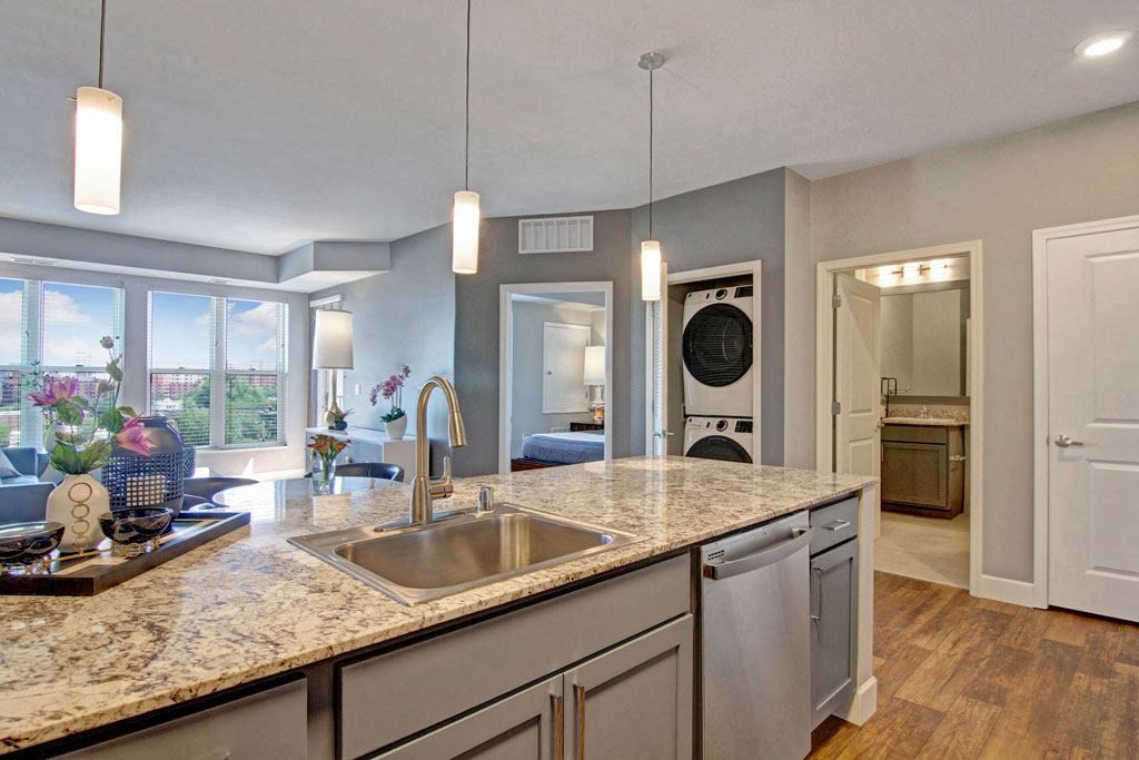 Gatsby Kitchen Island, Minneapolis apartments for rent, Dean Weidner Foundation