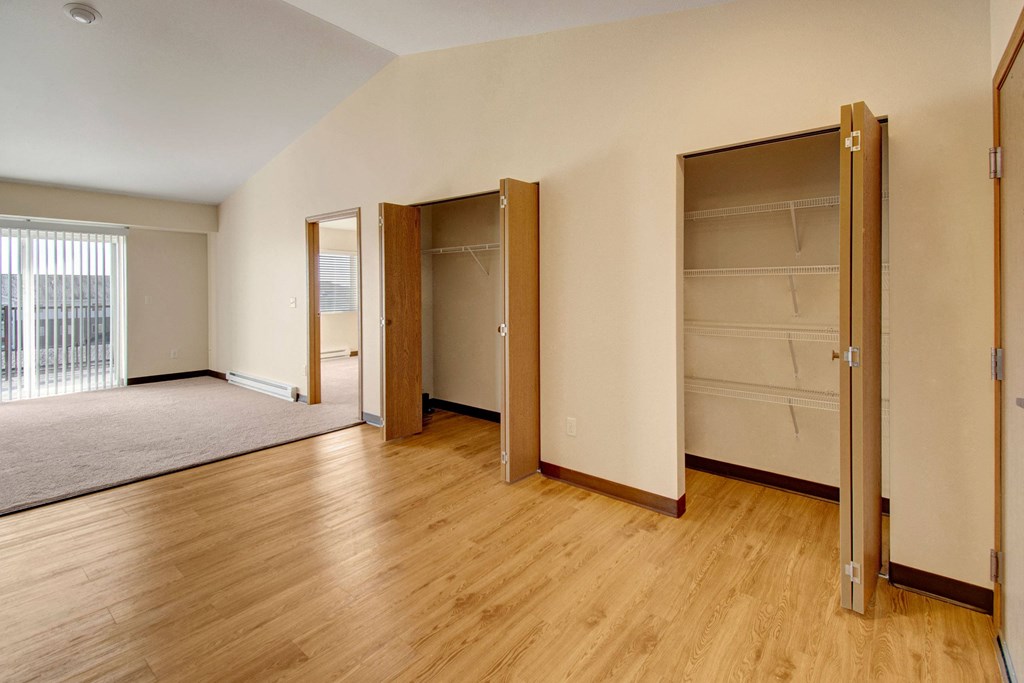 Pheasant Ridge Storage Apartment rentals in Watford City, ND