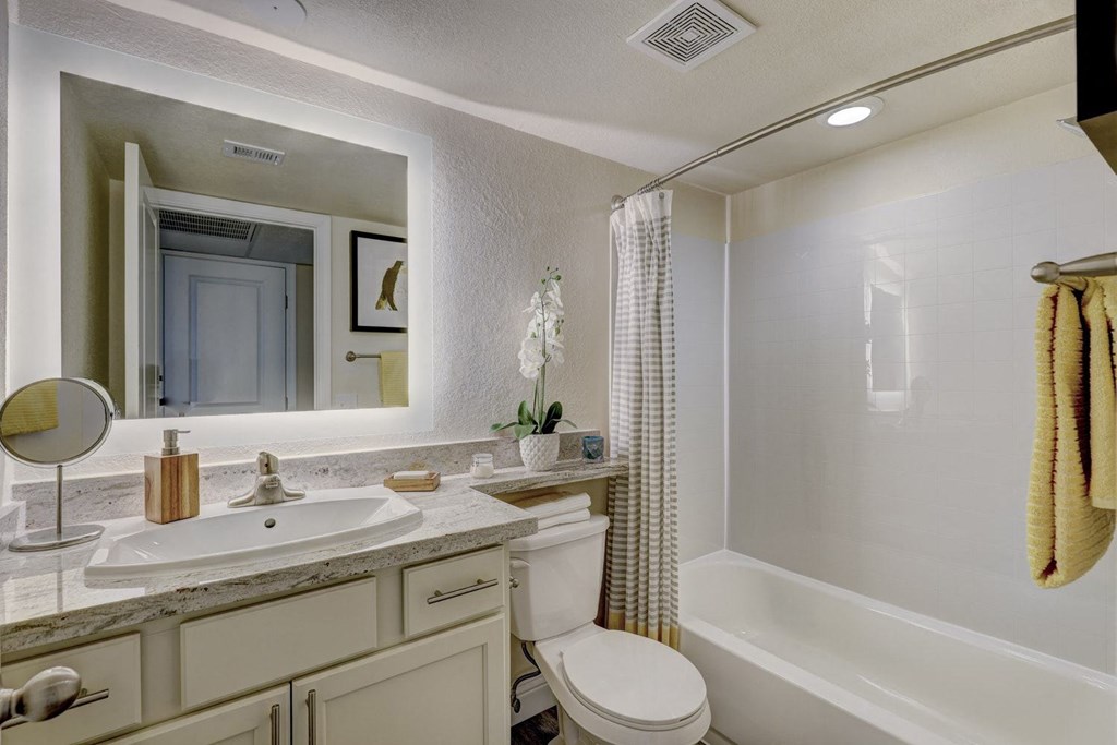 Indigo Apartments Bathroom