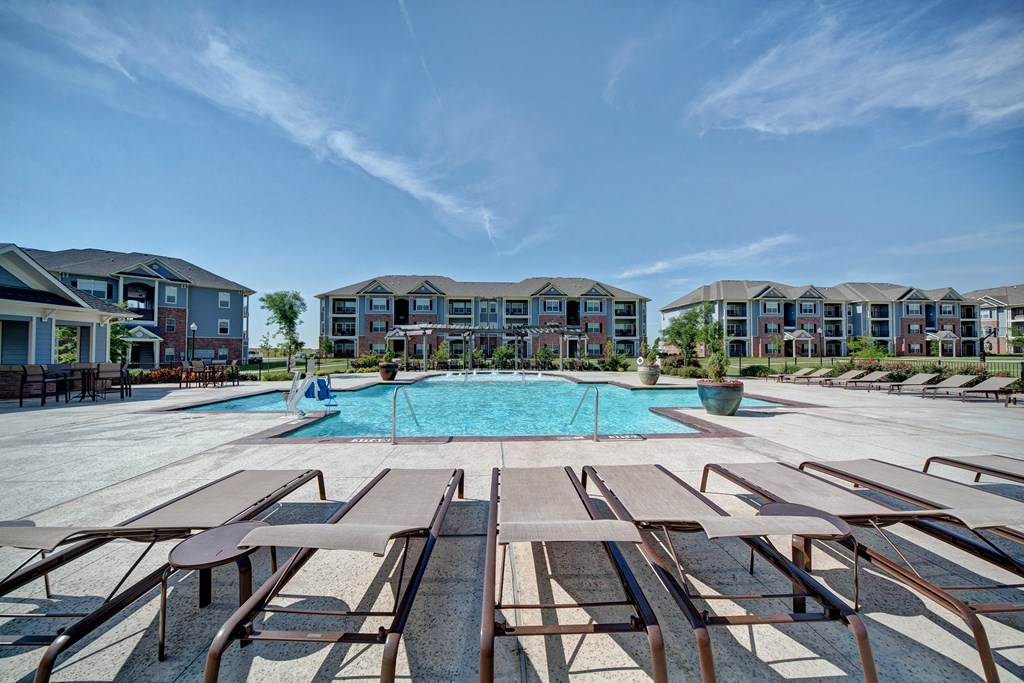 Liberty Pointe Swimming Pool