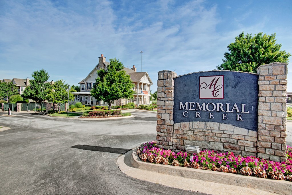 Memorial Creek Monument Sign