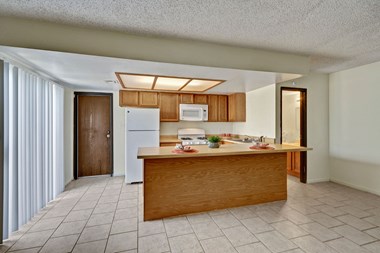 Avanti Townhomes  Kitchen Apartments for rent in Midland, TX