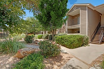 Northridge Court Apartments Landscaping Apartment for rent in Midland, TX - Photo Gallery 13