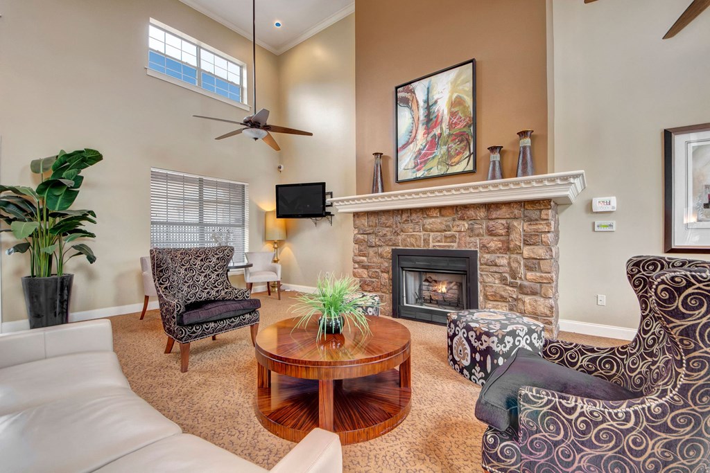 Reserve at Abilene Resident lounge Abilene Apartments