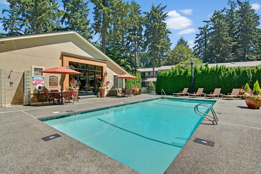 Asbury Park outdoor pool Apartments in Kirkland, WA