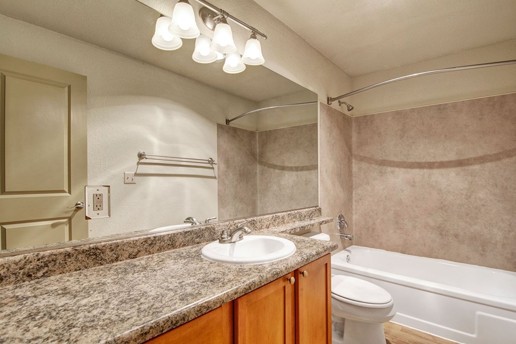 Asbury Park Bathroom Apartments in Kirkland, WA