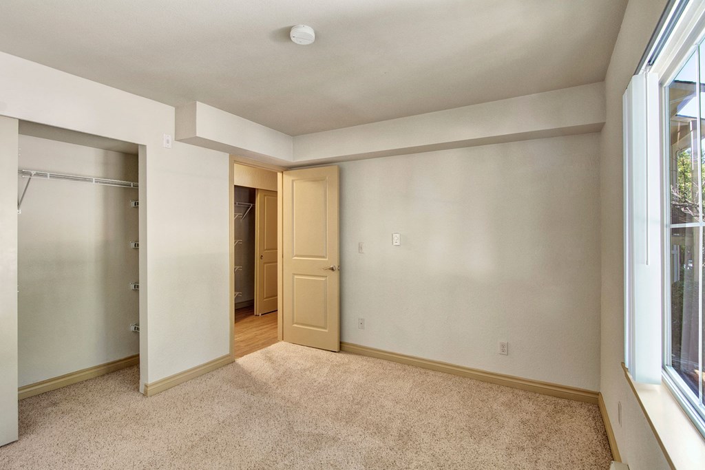 Asbury Park bedroom Apartments in Kirkland, WA