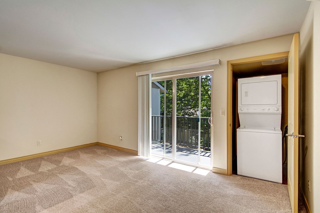 Asbury Park Living Room Apartments in Kirkland, WA