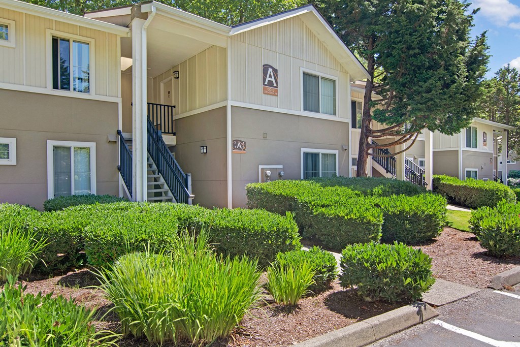 Asbury Park exterior Apartments in Kirkland, WA