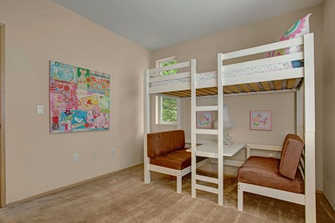 aspen creek bedroom Apartments in Kirkland, WA