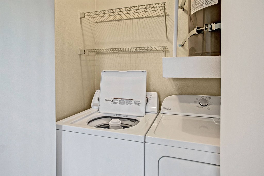 Breckenridge  in-unit laundry Apartments in Everett, WA
