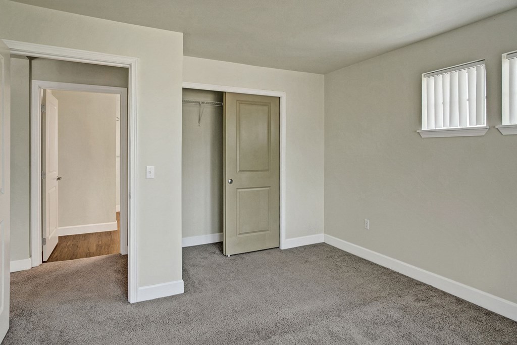 Forest Hills Estates Bedroom Apartments in Shoreline, WA