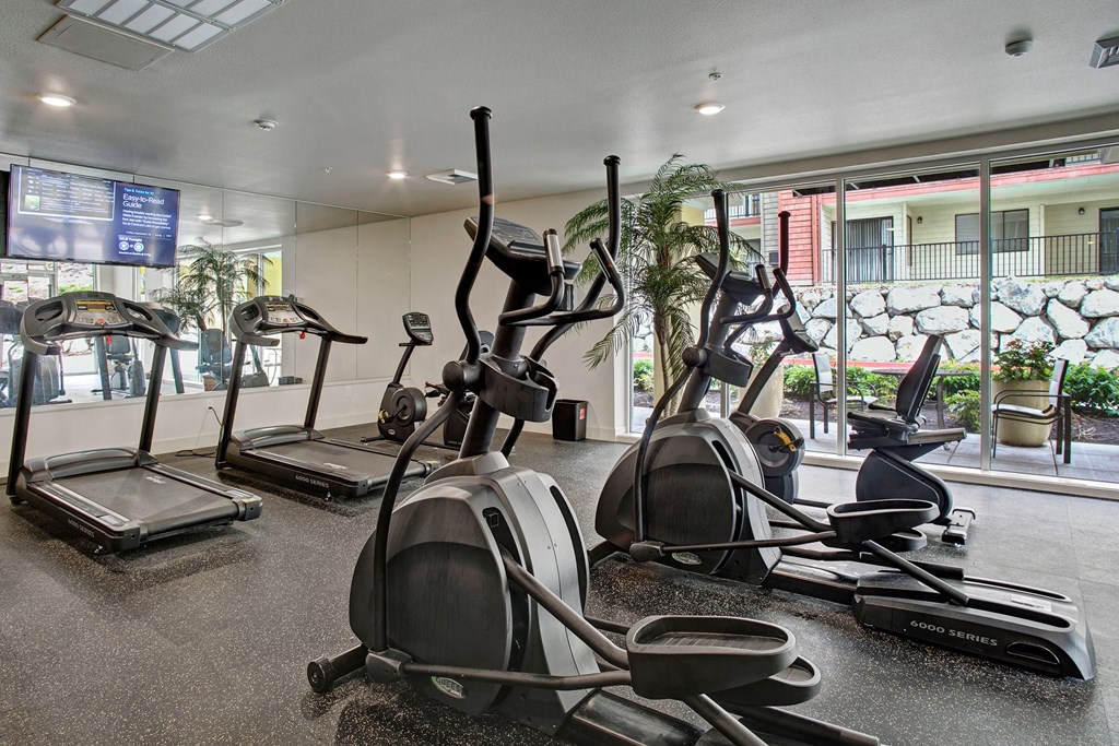 Heritage Hill Gym Apartments in Renton, WA