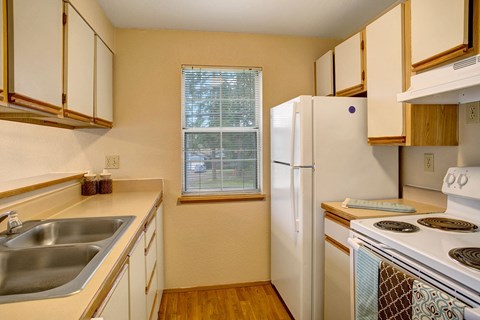 Heron View Kitchen Apartments in Kenmore, WA