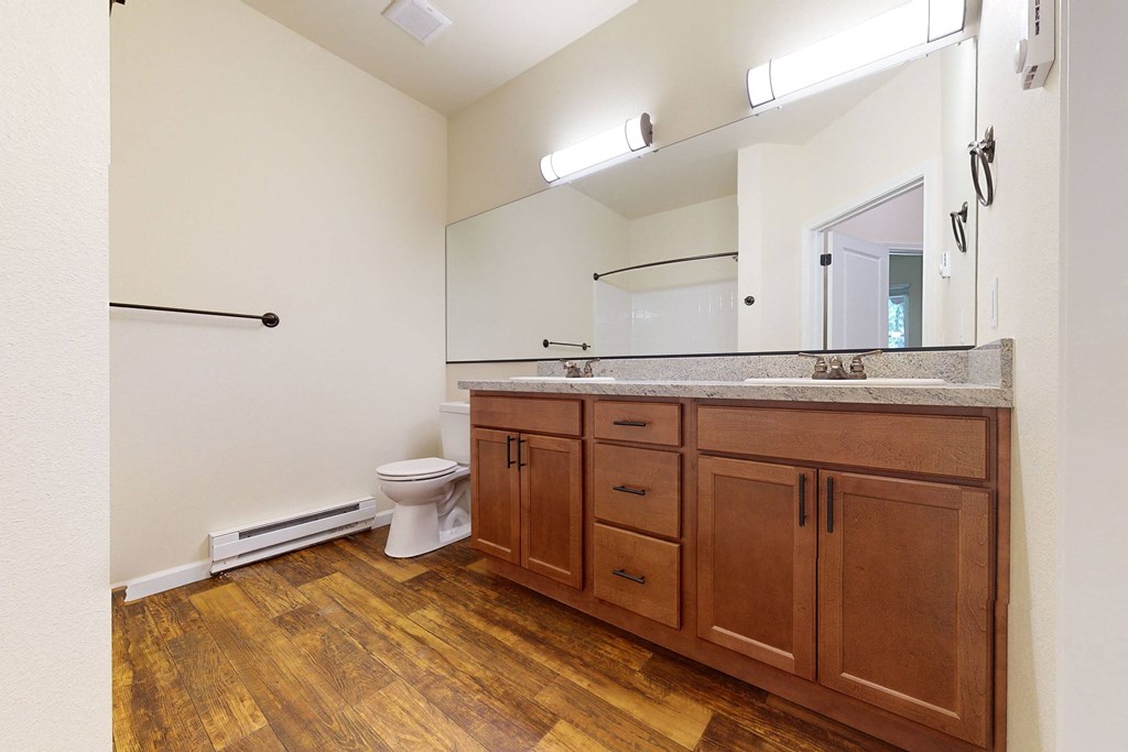 Leavenworth Haus Bathroom Apartments in Leavenworth, WA