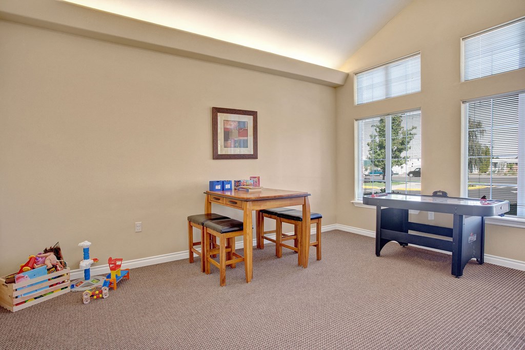 Lion's Gate Resident Lounge