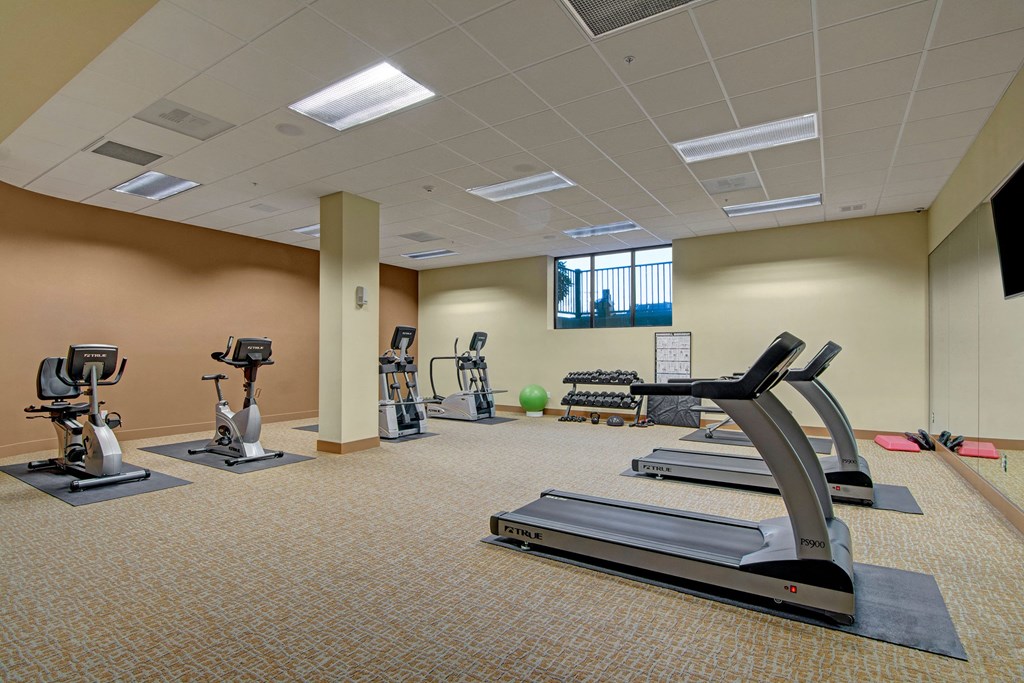 Ondine gym Apartments in Kirkland, WA