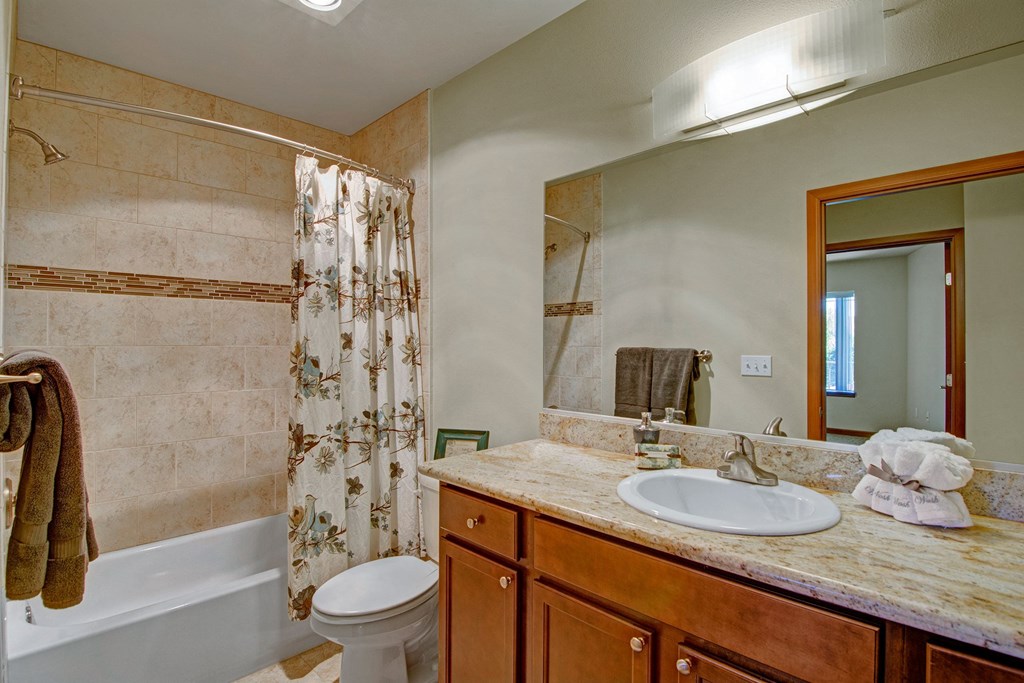 Ondine bathroom Apartments in Kirkland, WA
